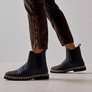 FREE PEOPLE Puffer‎ Chelsea boot brand new size 36